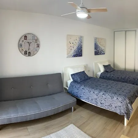 Apartment Castle Harbour Cristianos Beautiful With Pool View