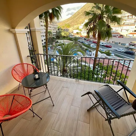 דירה Castle Harbour Cristianos Beautiful With Pool View לוס כריסטיאנוס