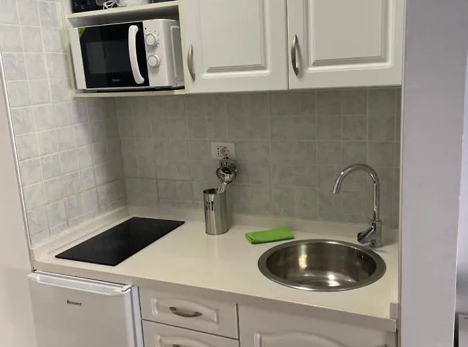 Castle Harbour Cristianos Beautiful With Pool View * Los Cristianos (Tenerife)