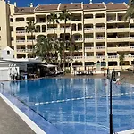 Castle Harbour Cristianos Beautiful With Pool View Apartment Los Cristianos (Tenerife)
