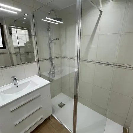 Castle Harbour Cristianos Beautiful With Pool View Apartamento