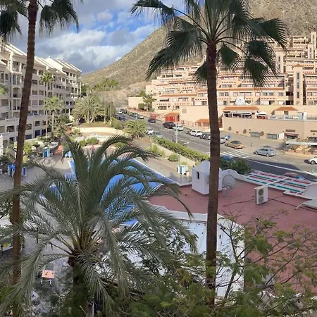 Daire Castle Harbour Cristianos Beautiful With Pool View Los Cristianos (Tenerife)