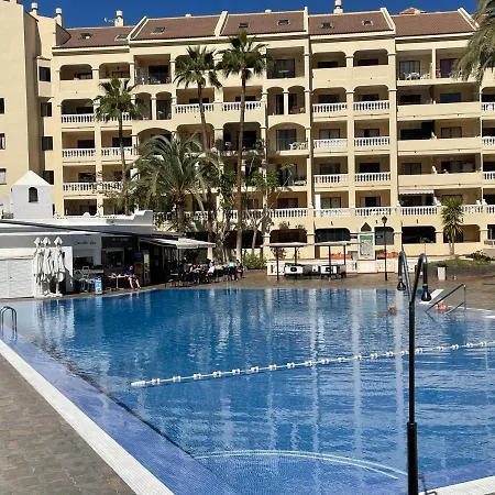 Castle Harbour Cristianos Beautiful With Pool View Appartamento Los Cristianos (Tenerife)