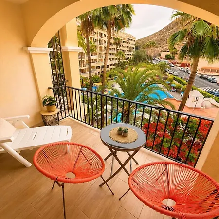 Castle Harbour Cristianos Beautiful With Pool View Apartment *