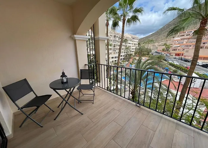 Castle Harbour Cristianos Beautiful With Pool View דירה לוס כריסטיאנוס