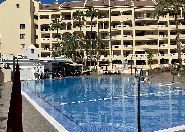 Castle Harbour Cristianos Beautiful With Pool View דירה לוס כריסטיאנוס